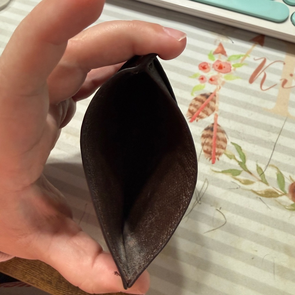 Upcycled LV card holder - Picture 3 of 3